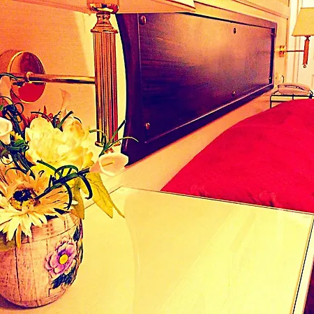 Residenza Domiziano Bed and breakfast 4*