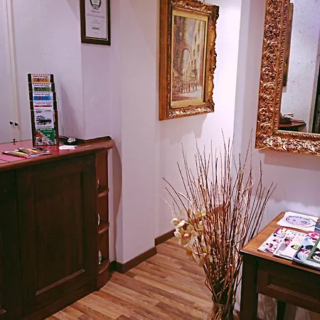 Residenza Domiziano Nocleg ze śniadaniem Rzym