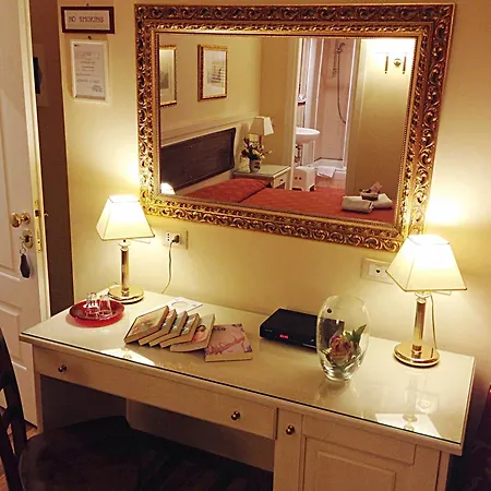 Residenza Domiziano Nocleg ze śniadaniem Rzym