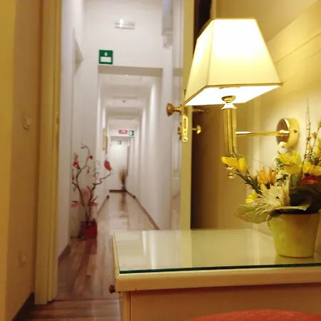 Nocleg ze śniadaniem Residenza Domiziano 4*