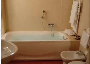 Residenza Domiziano לינה וארוחת בוקר 3*